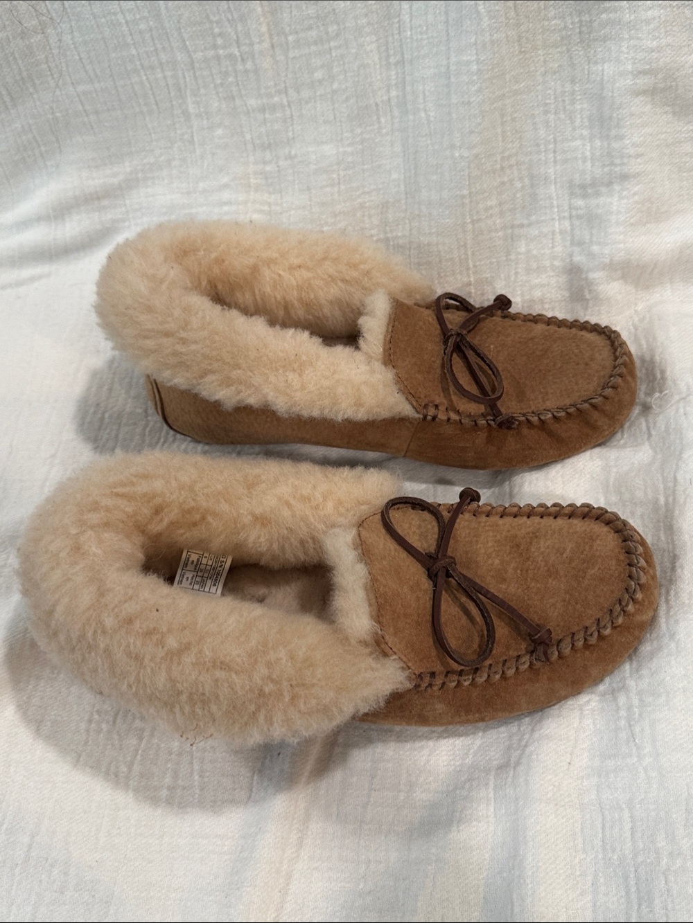 Women’s UGG Alena Slippers size 8